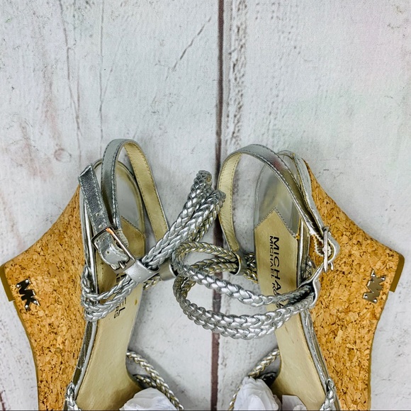 MICHAEL Michael Kors silver wedge sandal 81/2 M - Picture 6 of 6